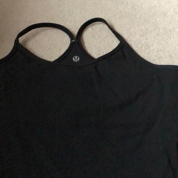 Reversible lululemon tank top! - Picture 2 of 3